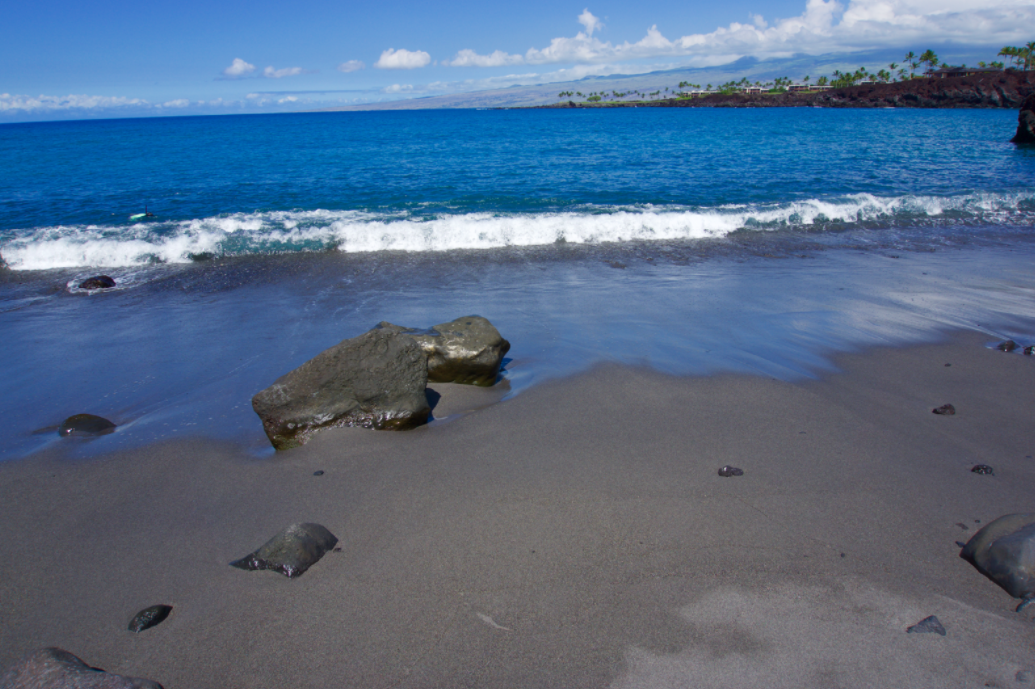 49 black sand beach hawaii