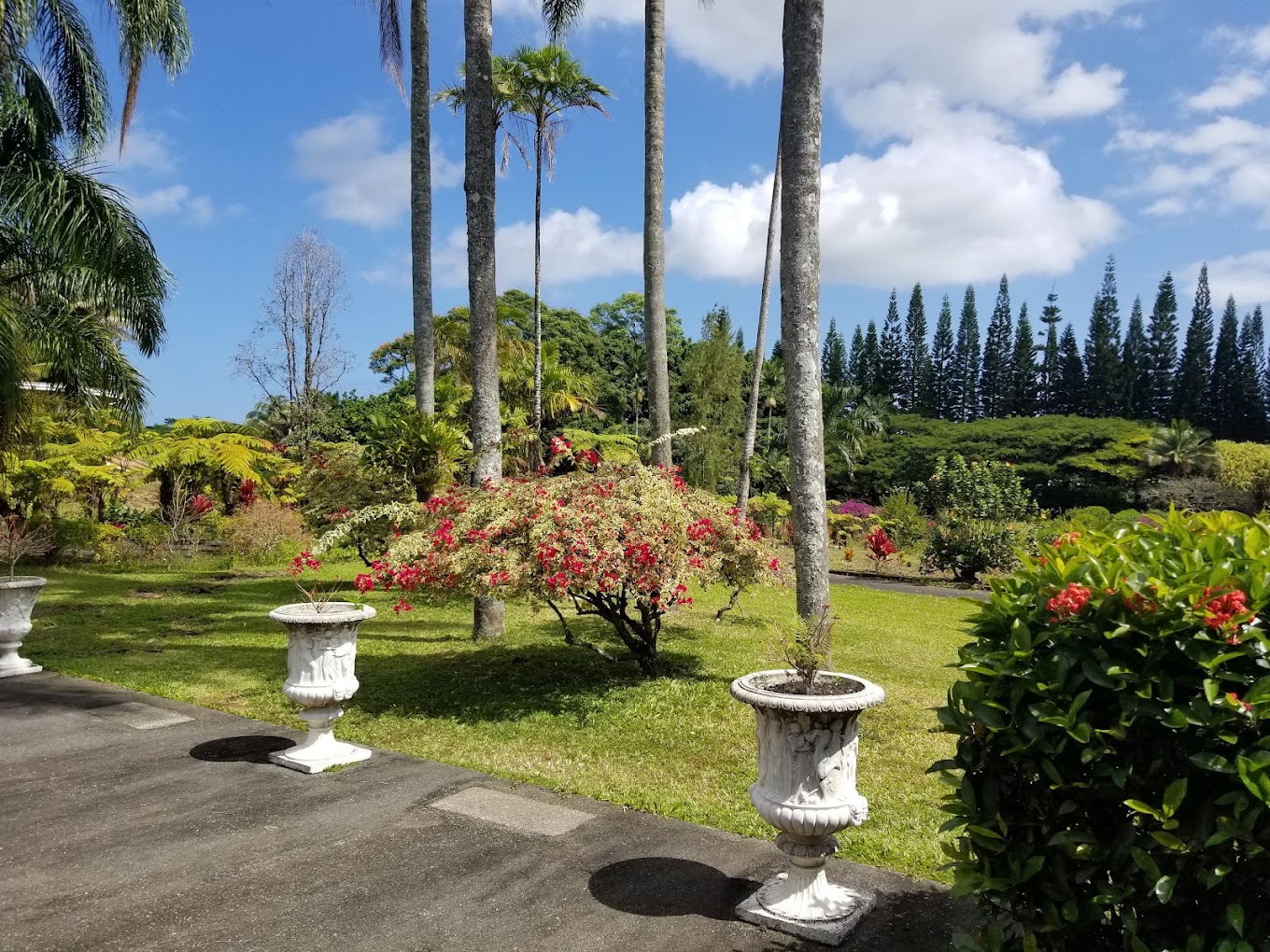 Nani Mau Gardens where the Hawaii Arts, Crafts, and Food Festival is held