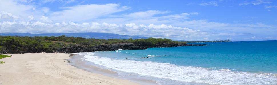 Hapuna Beach empty. 